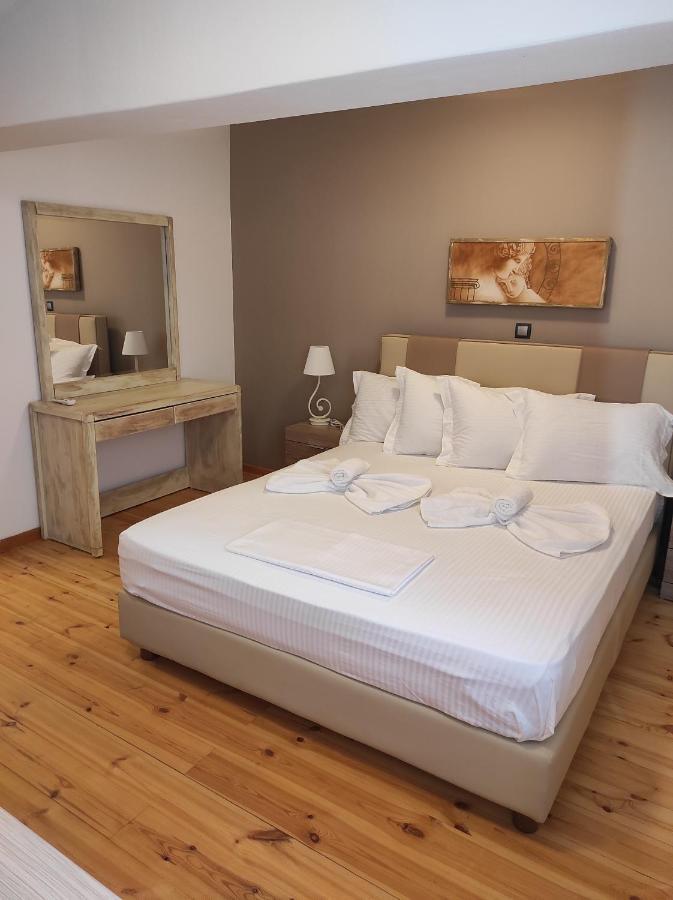 Astradeni Luxury Apartments Kratir Paloi Luaran gambar