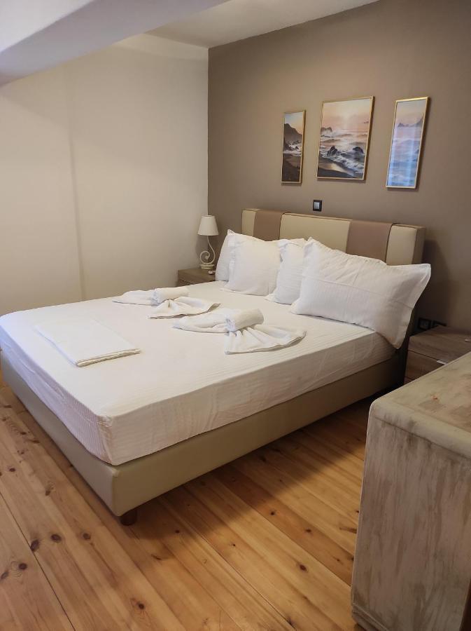 Astradeni Luxury Apartments Kratir Paloi Luaran gambar