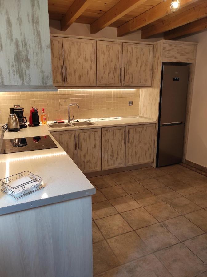 Astradeni Luxury Apartments Kratir Paloi Luaran gambar