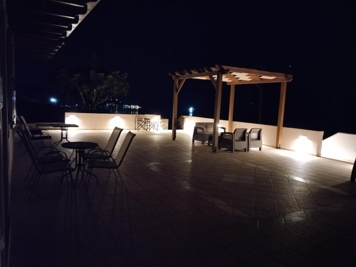 Astradeni Luxury Apartments Kratir Paloi Luaran gambar